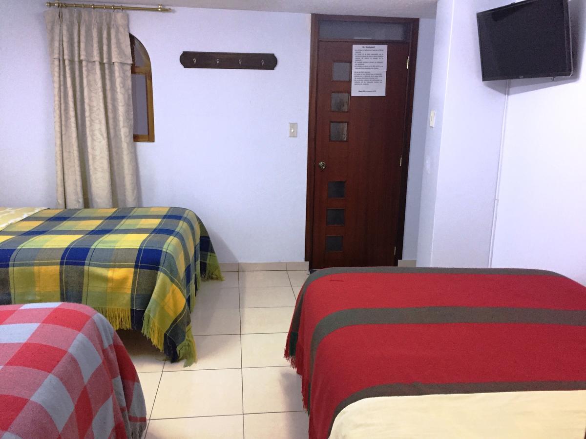 Hostal Runa Pachaオタバロ エクステリア 写真